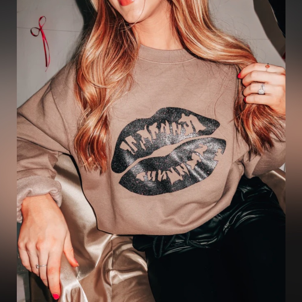 Black Sparkly Lips Design Sweatshirt
